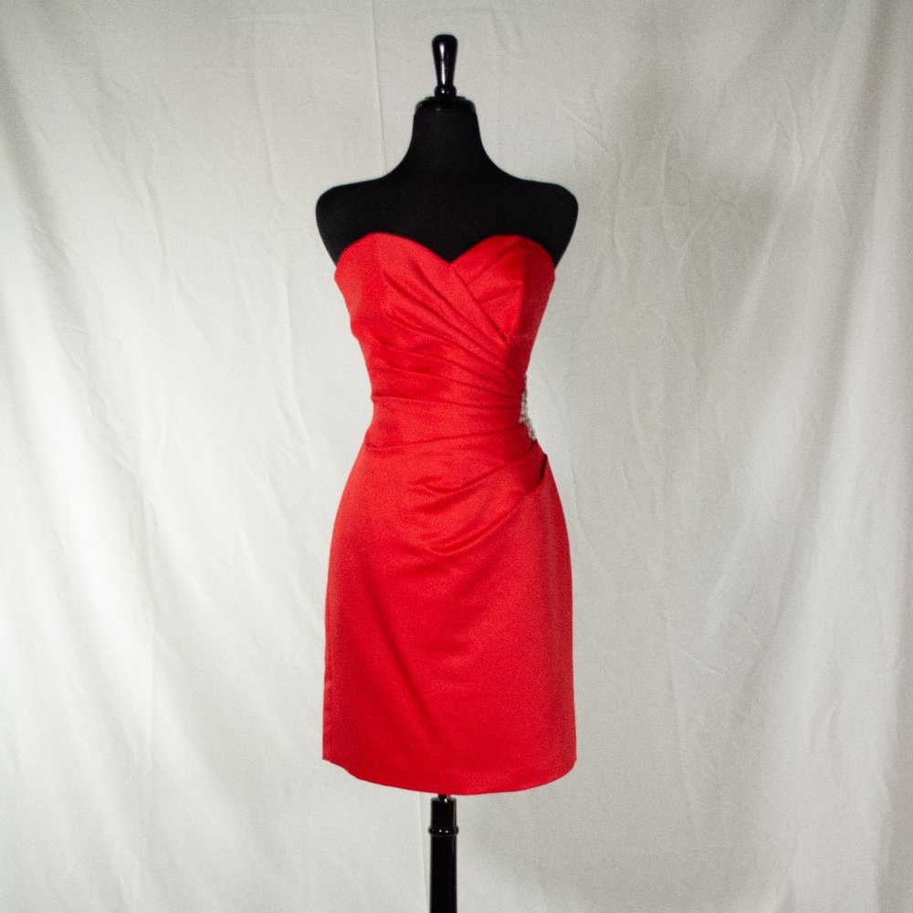 Mori Lee style 184 in Red.